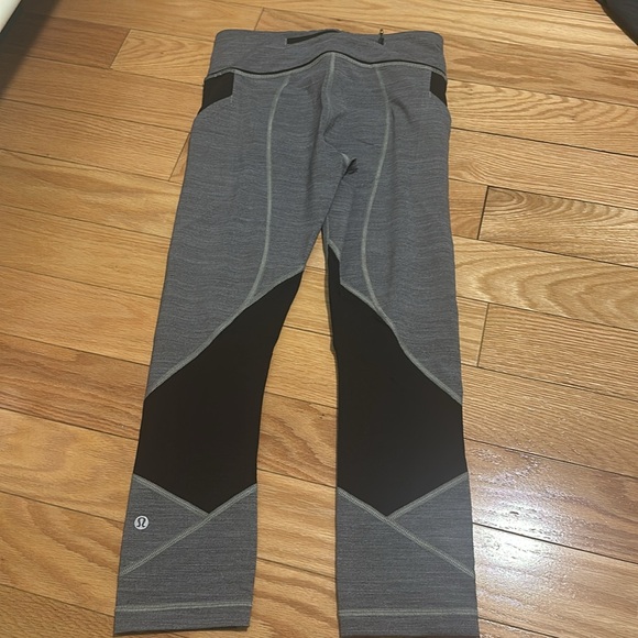 🍋Lululemon Speed Crops - Picture 4 of 5